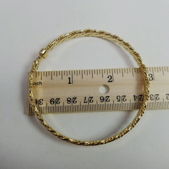Vintage Gold Tone Bangle Bracelet, Flat Spiral Twist Design, Stacking Unsigned - Picture 4 of 7